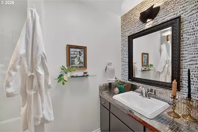 5615 SE Oak St, Portland, OR 97215 - Photo 30