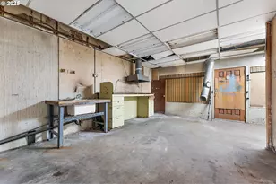 3403 NE Broadway St, Portland, OR 97232 - Photo 22