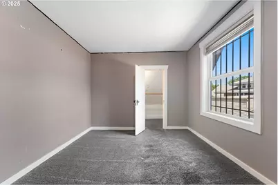 3403 NE Broadway St, Portland, OR 97232 - Photo 16