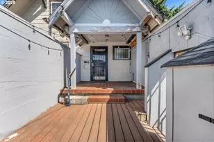 3403 NE Broadway St, Portland, OR 97232 - Photo 4