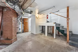 3403 NE Broadway St, Portland, OR 97232 - Photo 24