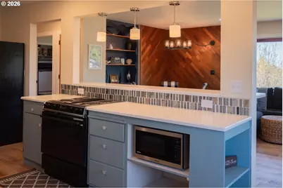 345 S Crestline Dr, Waldport, OR 97394 - Photo 8