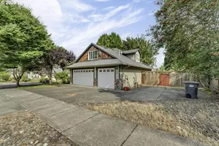 1175 NE Irene Ct, Hillsboro, OR 97124 - Photo 30