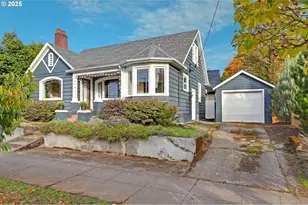 621 NE Ainsworth St, Portland, OR 97211 - Photo 28