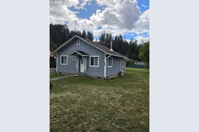160 E Date St, Powers, OR 97466 - Photo 2