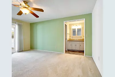 2015 Camellia Way, Woodburn, OR 97071 - Photo 14