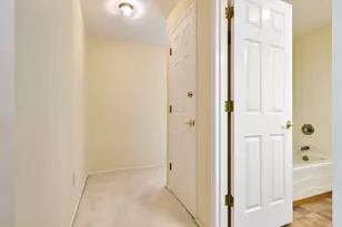 2015 Camellia Way, Woodburn, OR 97071 - Photo 22