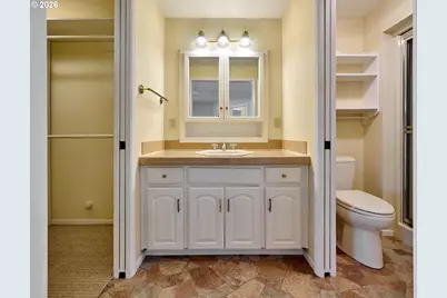 2015 Camellia Way, Woodburn, OR 97071 - Photo 16