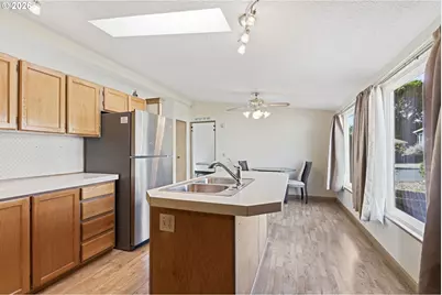 100 SW 195th Ave #204, Beaverton, OR 97006 - Photo 10