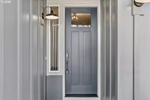 12188 SW Autumnview St, Tigard, OR 97224 - Photo 4