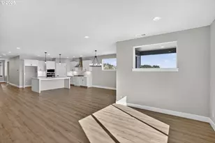 12188 SW Autumnview St, Tigard, OR 97224 - Photo 18