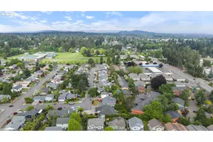17501 NE Clackamas St, Portland, OR 97230 - Photo 36