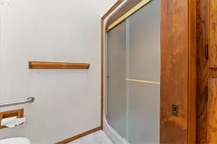 17501 NE Clackamas St, Portland, OR 97230 - Photo 18