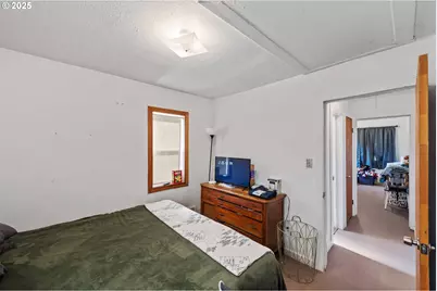 805 C St, Myrtle Point, OR 97458 - Photo 8