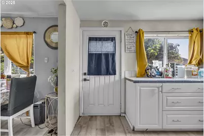 5225 NE Ramp St, Salem, OR 97301 - Photo 8