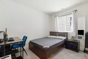 10045 SE Clinton St, Portland, OR 97266 - Photo 20