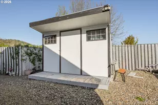 101 Pleasant View Loop, Roseburg, OR 97471 - Photo 36