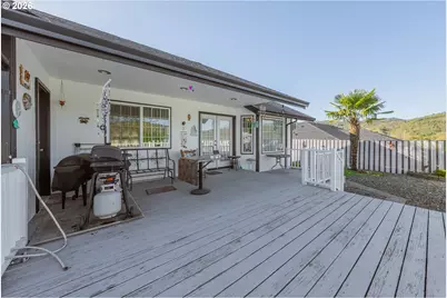 101 Pleasant View Loop, Roseburg, OR 97471 - Photo 28