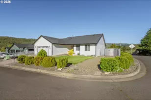 101 Pleasant View Loop, Roseburg, OR 97471 - Photo 4