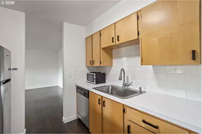 11355 SW Springwood Dr, Portland, OR 97223 - Photo 16