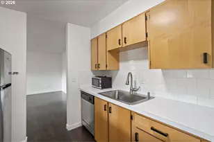 11355 SW Springwood Dr, Portland, OR 97223 - Photo 16