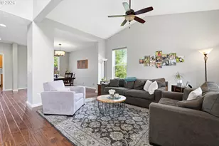 10140 SW Molly Ct, Portland, OR 97223 - Photo 2