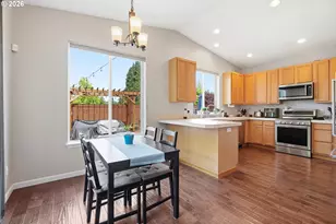 10140 SW Molly Ct, Portland, OR 97223 - Photo 4