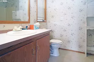 1709 NE 78th St, Vancouver, WA 98665 - Photo 12