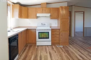 1709 NE 78th St, Vancouver, WA 98665 - Photo 6