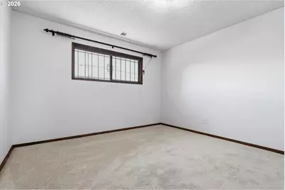 15306 SE Harrison St, Portland, OR 97233 - Photo 32