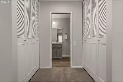 15715 SW Oakhill Ln, Portland, OR 97224 - Photo 20