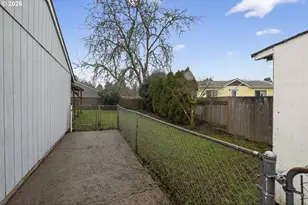 2075 SW 209th Ct, Beaverton, OR 97003 - Photo 26