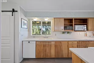 82044 Mahr Ln, Creswell, OR 97426 - Photo 6