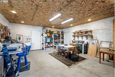 82044 Mahr Ln, Creswell, OR 97426 - Photo 32