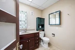 5320 Royal Ave, Eugene, OR 97402 - Photo 18