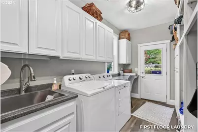 2258 Gene Cameron Way, Medford, OR 97504 - Photo 24