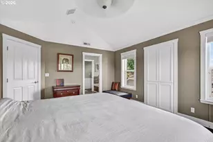2258 Gene Cameron Wy, Medford, OR 97504 - Photo 28