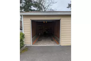 13216 NE Salmon Creek Ave, Vancouver, WA 98686 - Photo 12
