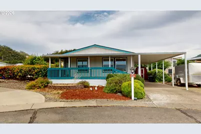 217 Shadow Ranch Ln, Roseburg, OR 97470 - Photo 2