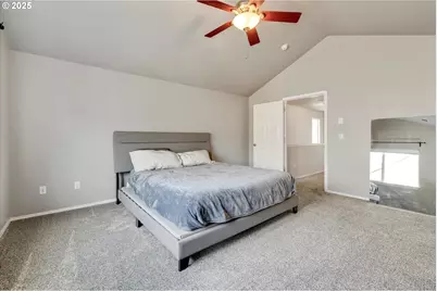 17645 SW Jay St, Beaverton, OR 97003 - Photo 18