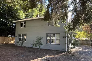3821 E 18th St, Vancouver, WA 98661 - Photo 2