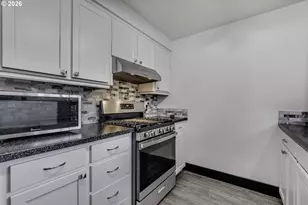 315 Kanuku St SE, Salem, OR 97306 - Photo 6