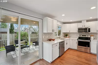 2140 SW Wynwood Ave, Portland, OR 97225 - Photo 12