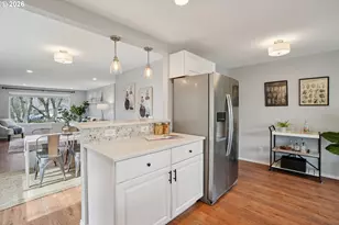 2140 SW Wynwood Ave, Portland, OR 97225 - Photo 16