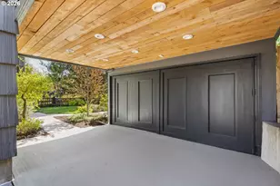 3826 NE Couch St, Portland, OR 97232 - Photo 32