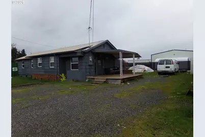 3113 NE Schmidt Ln, Hubbard, OR 97032 - Photo 2