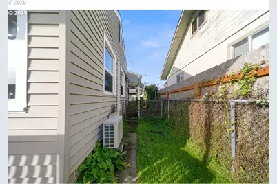 1289 Ivy Ave, Reedsport, OR 97467 - Photo 28