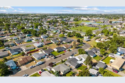 562 E Reeder Dr, Hermiston, OR 97838 - Photo 36