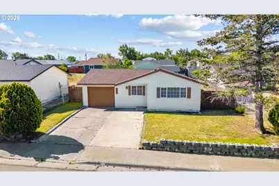 562 E Reeder Dr, Hermiston, OR 97838 - Photo 2