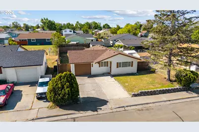 562 E Reeder Dr, Hermiston, OR 97838 - Photo 38